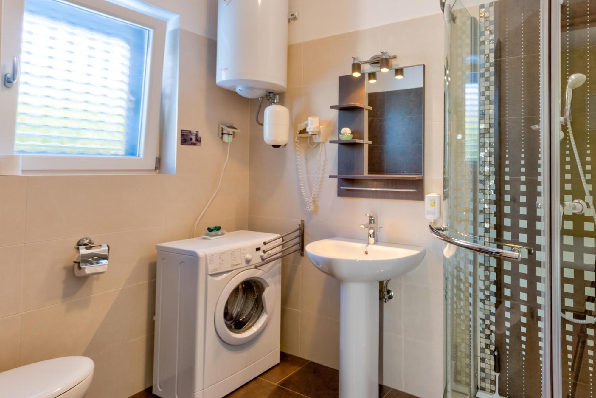 Apartment In Villa Moletto Seaside & Relax - 4 Guests Lovrečica 외부 사진