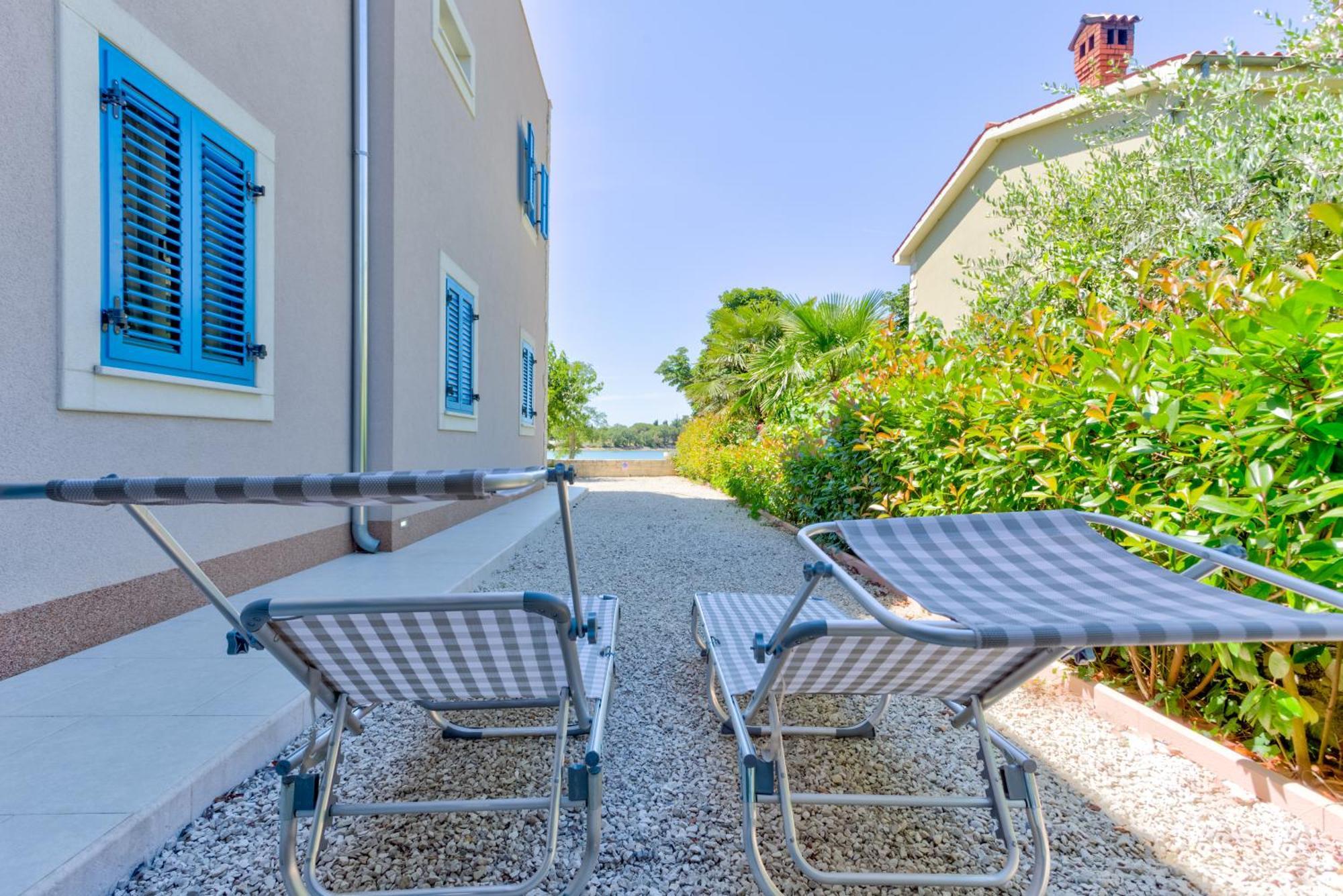 Apartment In Villa Moletto Seaside & Relax - 4 Guests Lovrečica 외부 사진